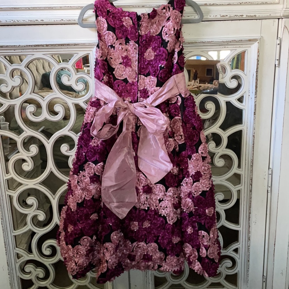 Little girl beautiful rose party dress D-45 - Picture 2 of 4